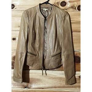 Gianni Bini Women's Tan Leather Moto Jacket zipper pockets. Size Small